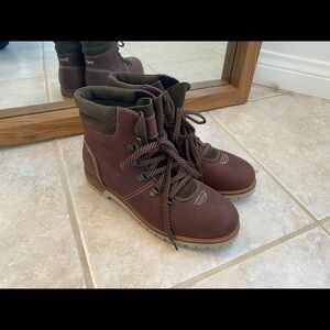 G.H.BASS and CO Hiking Boots